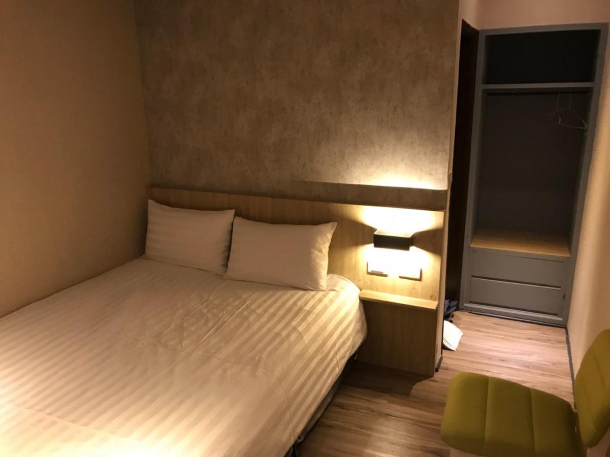 Win Inn Tainan Hotel I Esterno foto